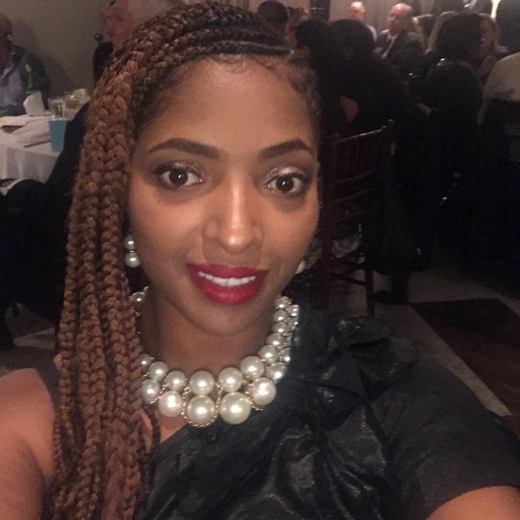 Meet your Posher, Kay - Picture 4 of 8